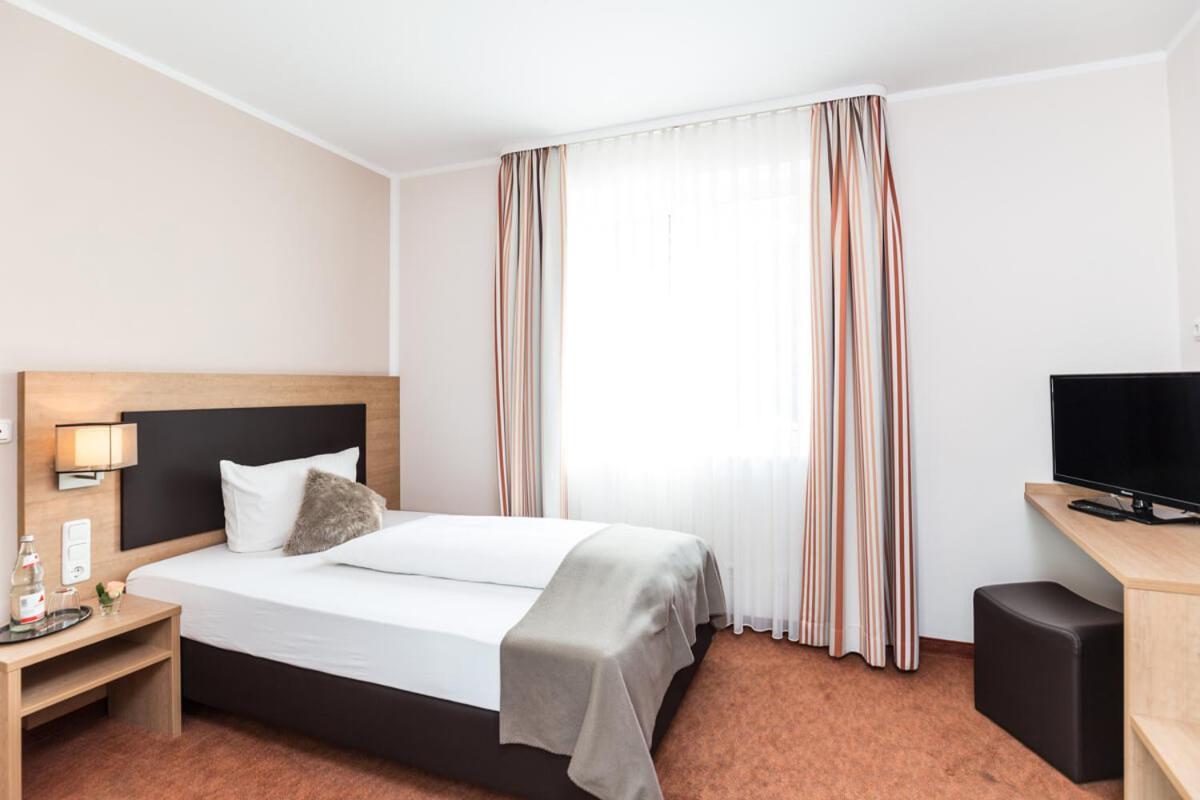 Hotel Sarah Heinsberg  Dış mekan fotoğraf