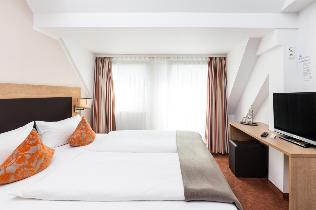 Hotel Sarah Heinsberg  Dış mekan fotoğraf